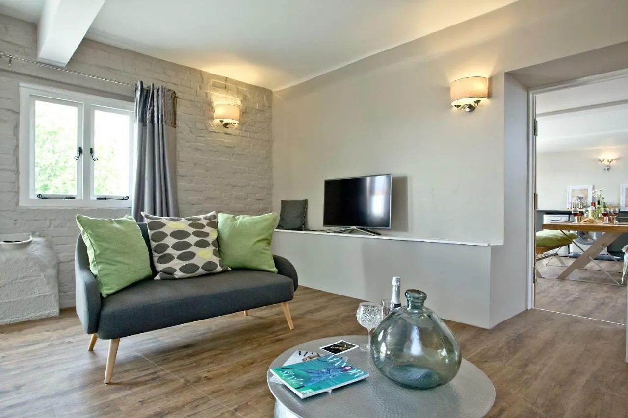 The Wine Lodge, Kenton Park Estate, إكزيتر